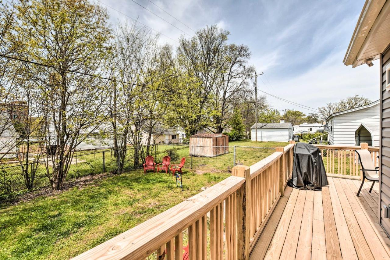 Ideally Located Penne Place With Deck And Grill Грінвілл Екстер'єр фото
